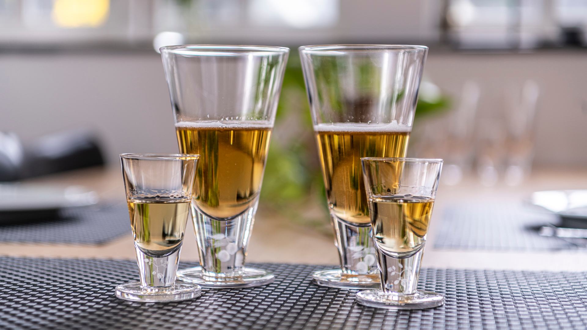 Beer glass - Mouth blown with laser design inside the foot
