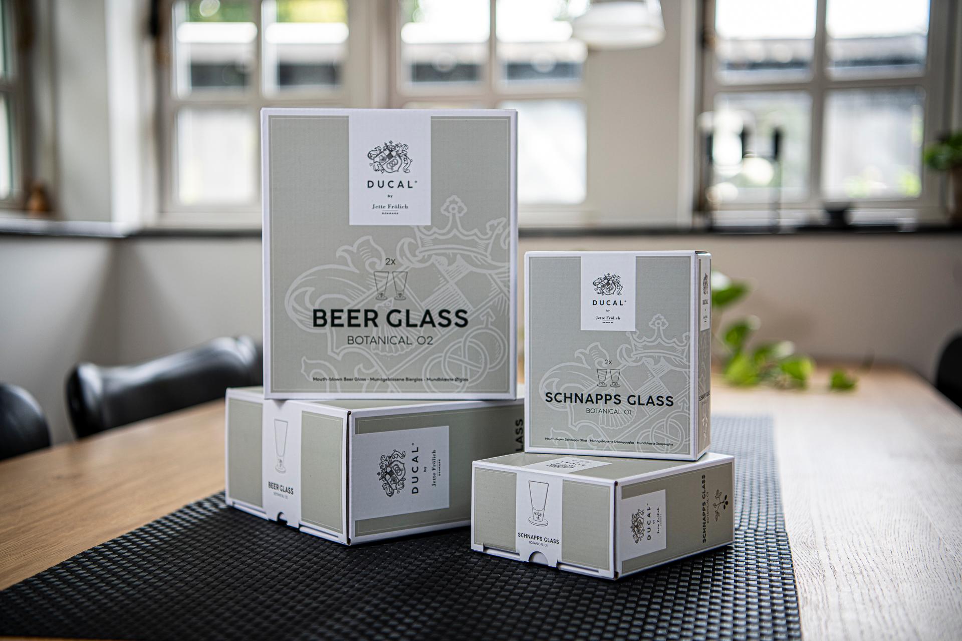 Beer glass - Mouth blown with laser design inside the foot