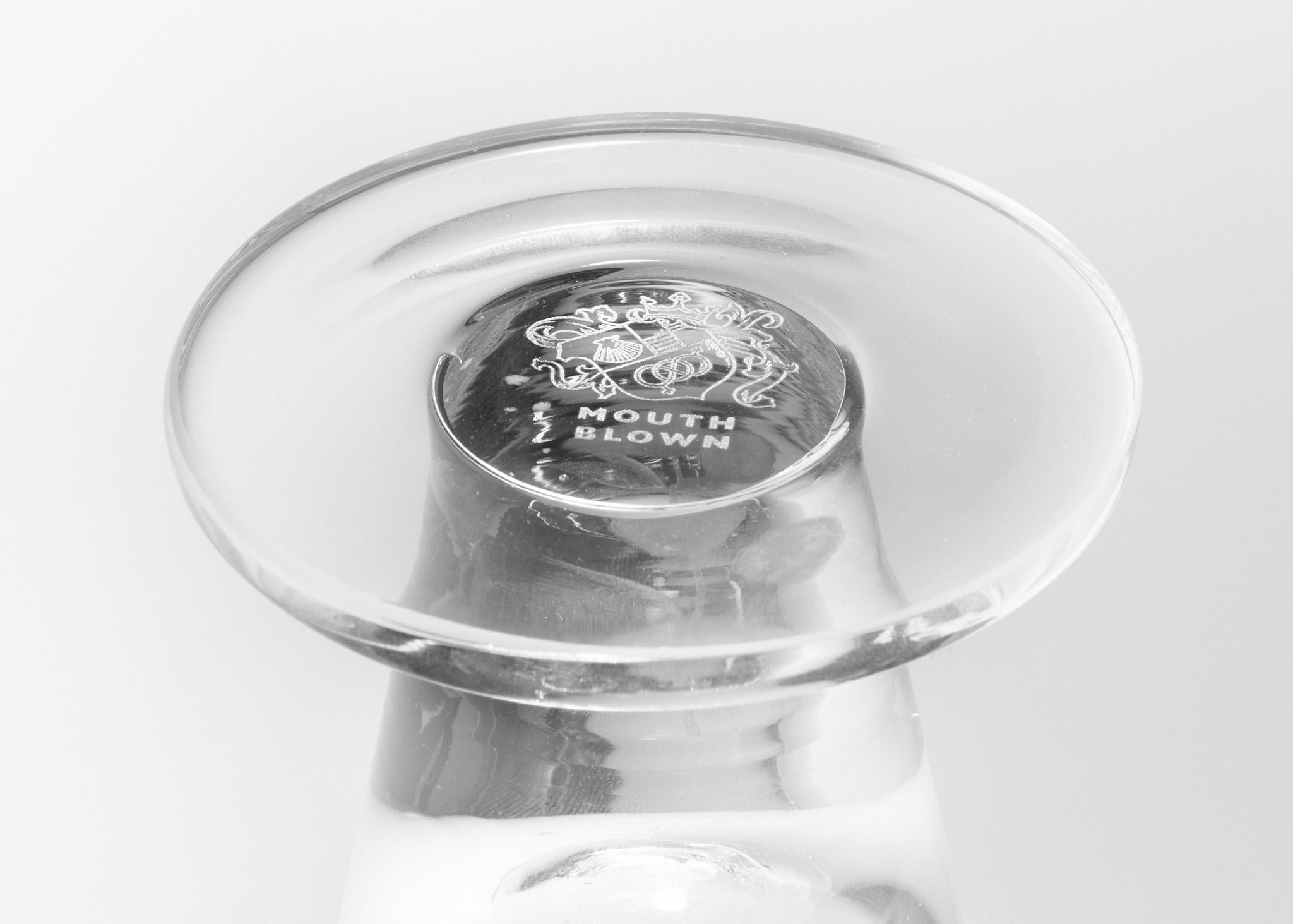 Beer glass - Mouth blown with laser design inside the foot