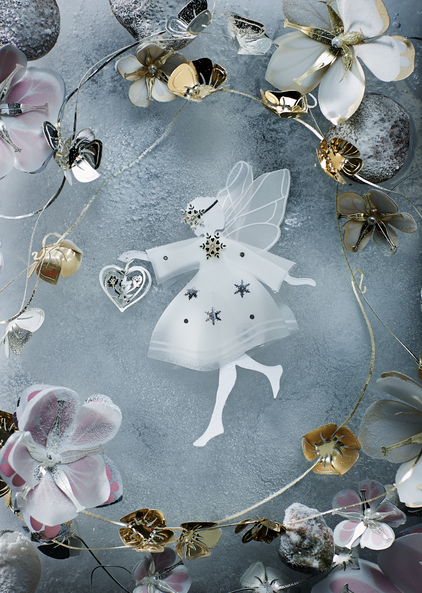 Flowers, White & Gold, small